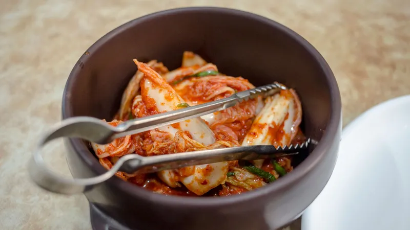 그릇에 담긴 김치